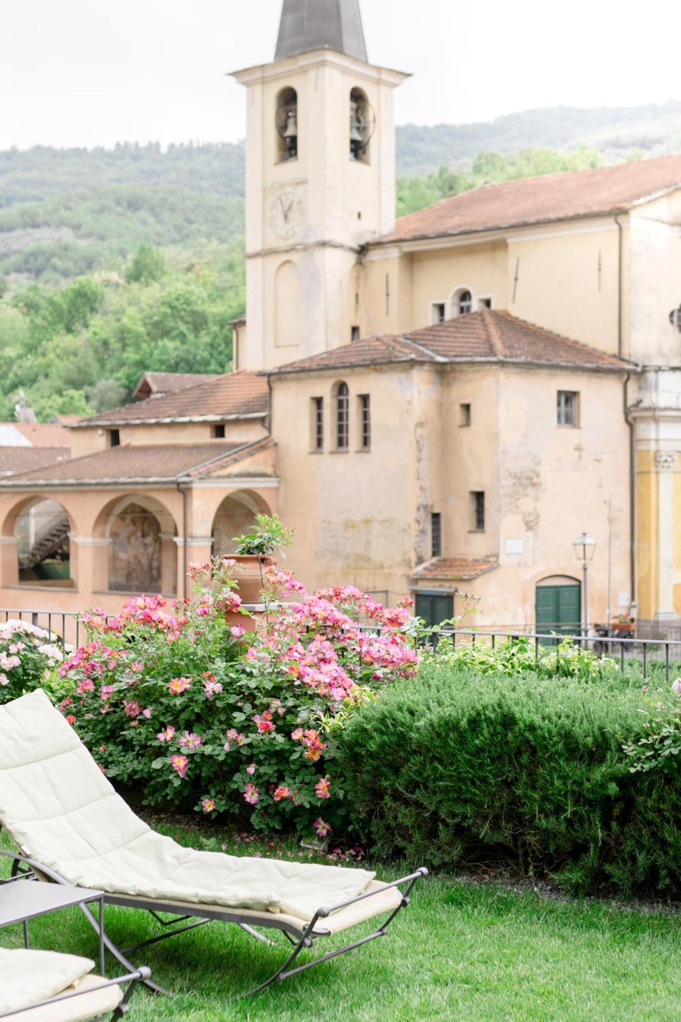Отель Relais Del Maro Borgomaro Экстерьер фото