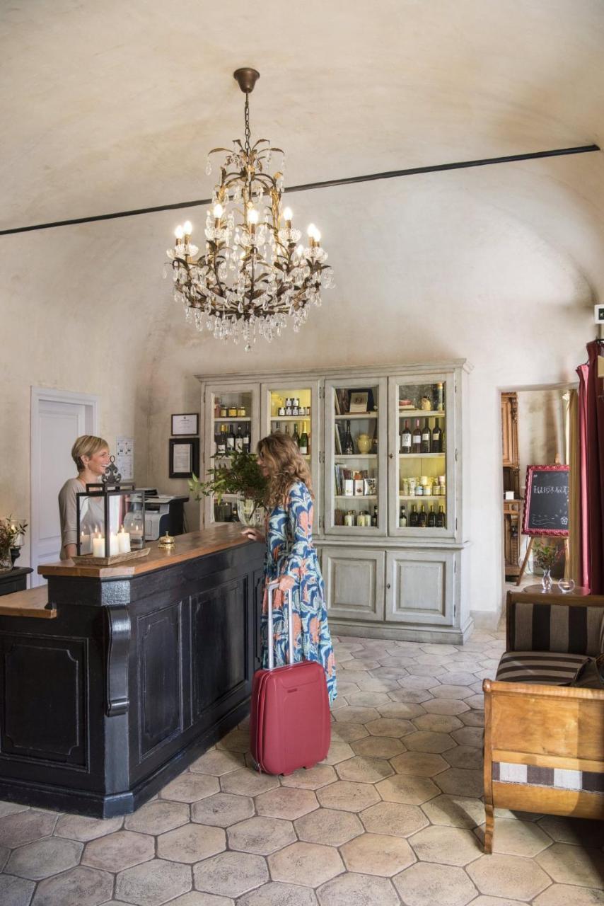 Отель Relais Del Maro Borgomaro Экстерьер фото